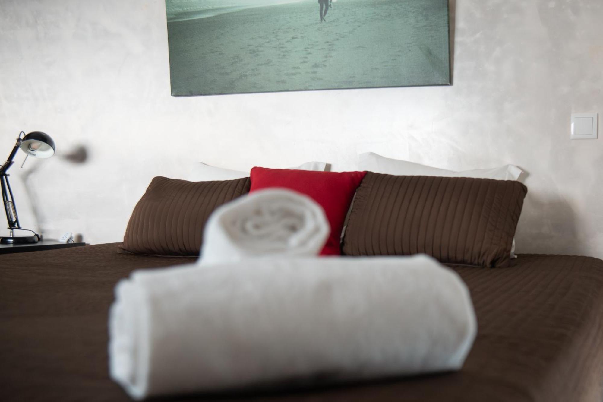 Wax Suite By The Sea Faro Bagian luar foto